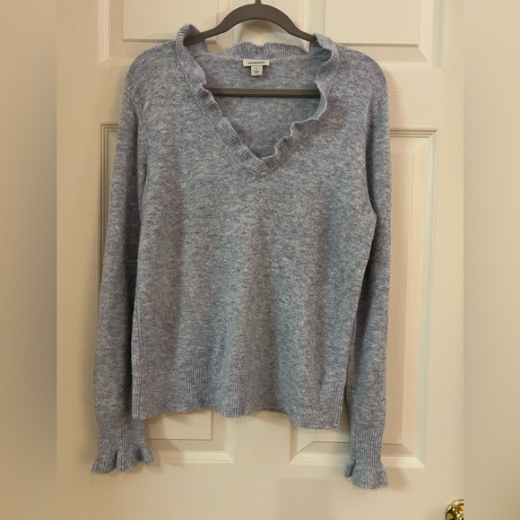 Sundance Sweaters - Sundance Catalog Giselle V/ruffle neck sweater. Light blue. VERY GUC. Size Large
